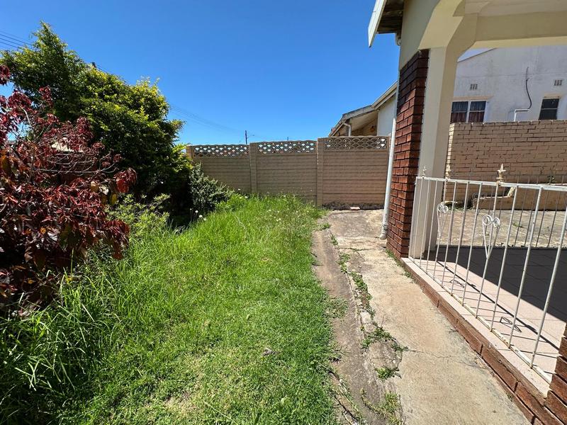 3 Bedroom Property for Sale in Ikwezi Eastern Cape